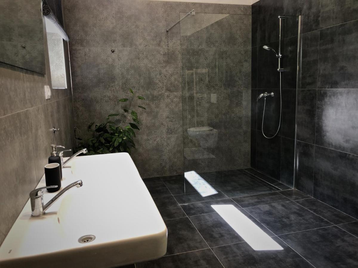 Mezonetovy Apartman S Terasou Na Samote V Lese Vlkava Exterior photo